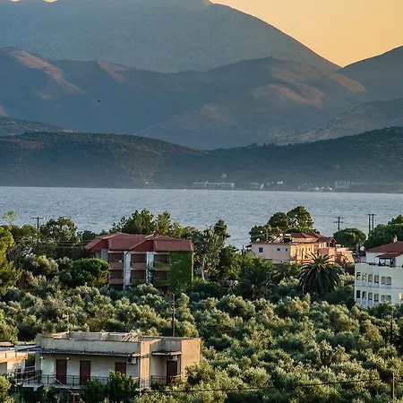Bello Horizonte Guest house 3*